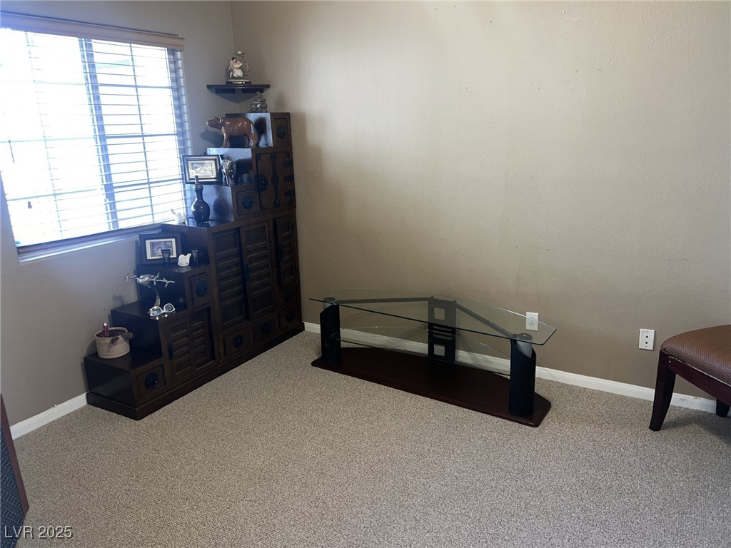 6596 Secluded Avenue Las Vegas NV 89110
