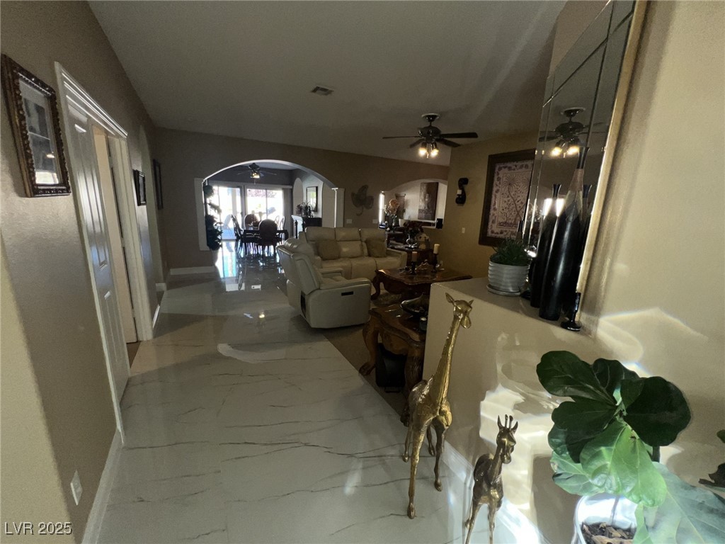 6596 Secluded Avenue Las Vegas NV 89110