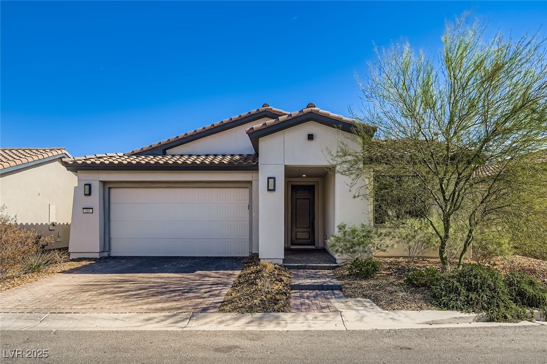 116 Lake Oasis Street Henderson NV 89011