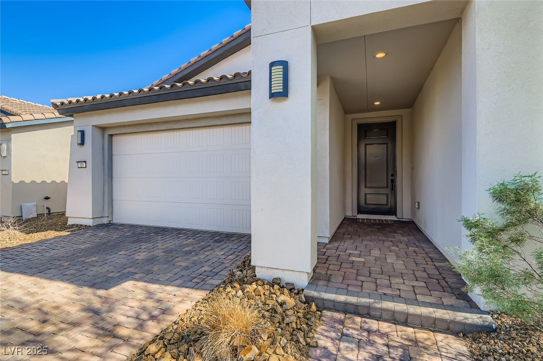 116 Lake Oasis Street Henderson NV 89011