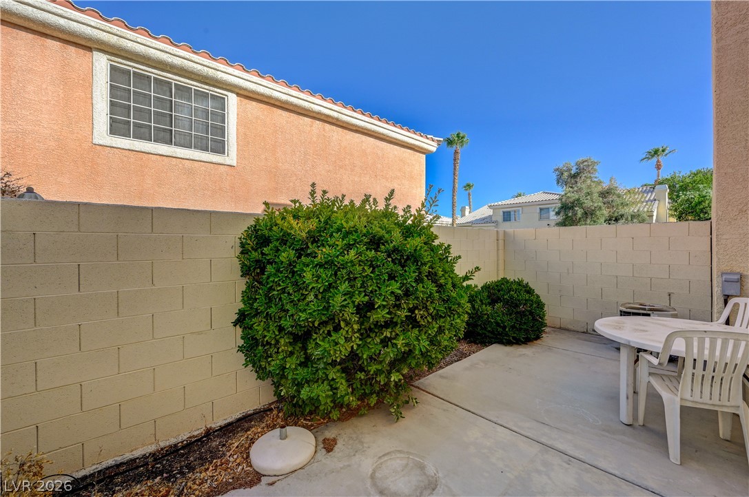 8464 Vast Horizon Avenue Las Vegas NV 89129