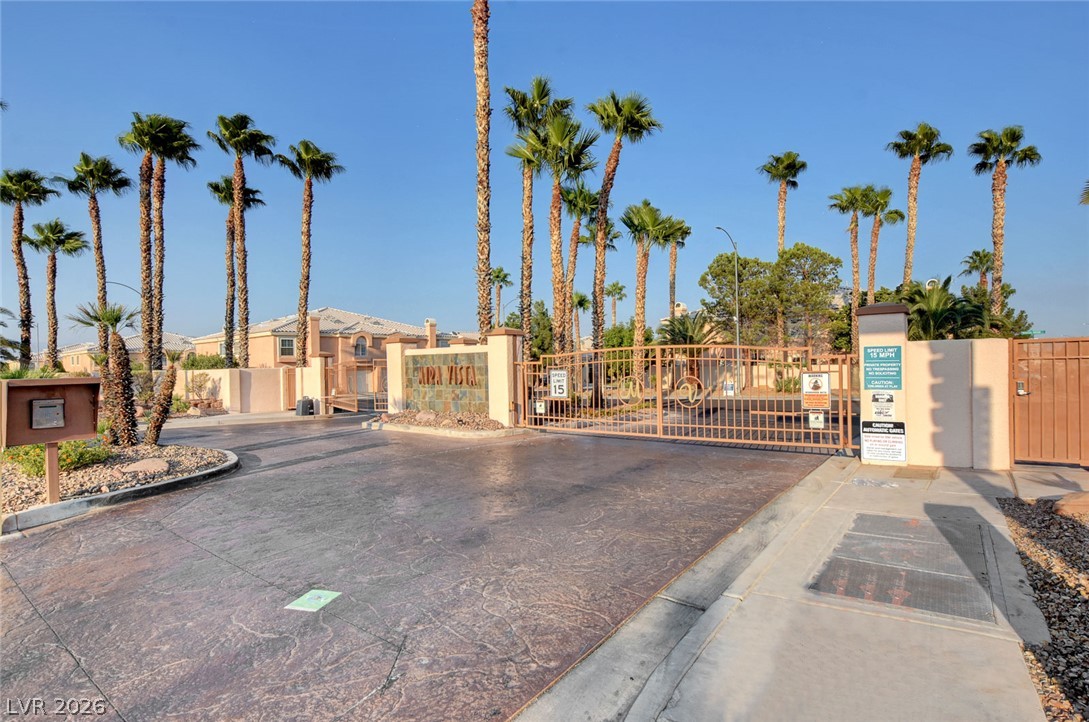 8464 Vast Horizon Avenue Las Vegas NV 89129