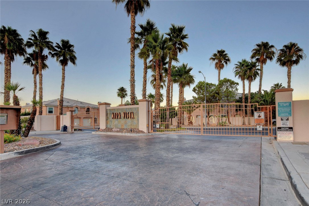 8464 Vast Horizon Avenue Las Vegas NV 89129