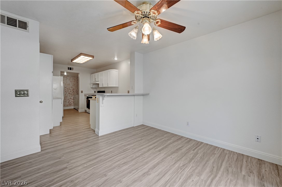 8464 Vast Horizon Avenue Las Vegas NV 89129