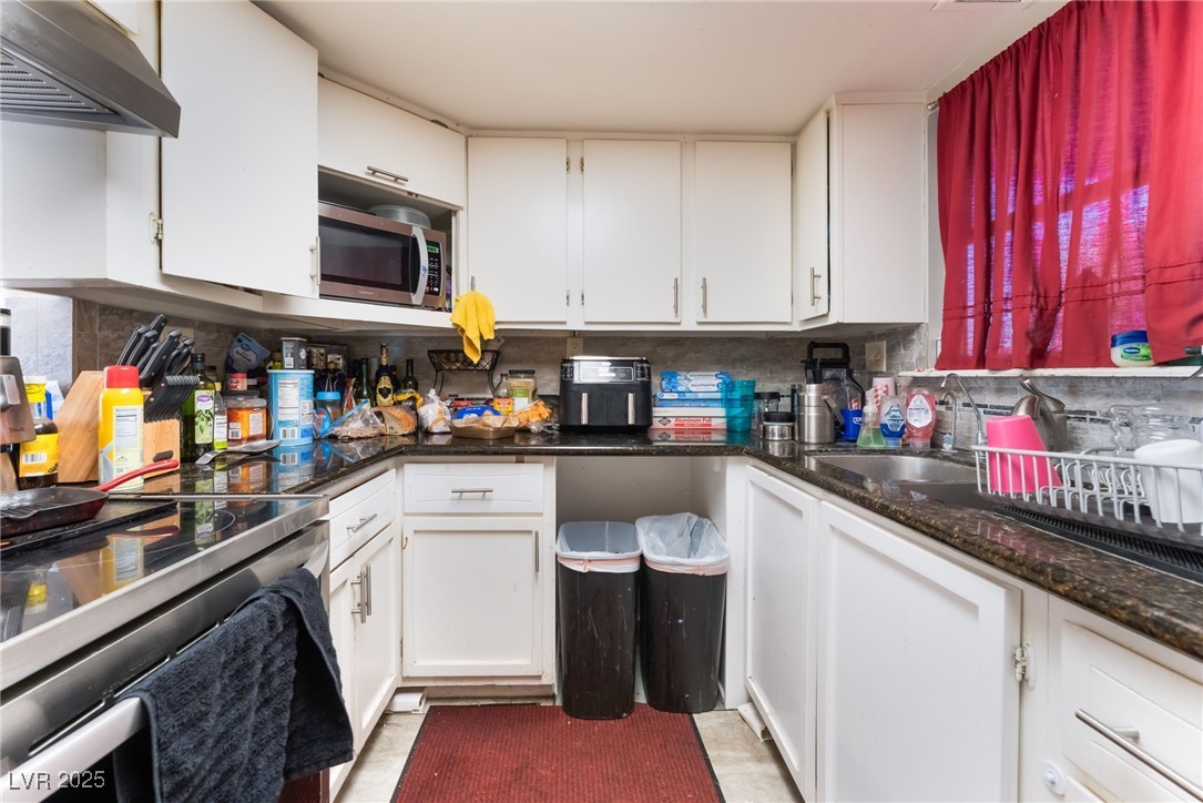 2105 El Greco Street Las Vegas NV 89102