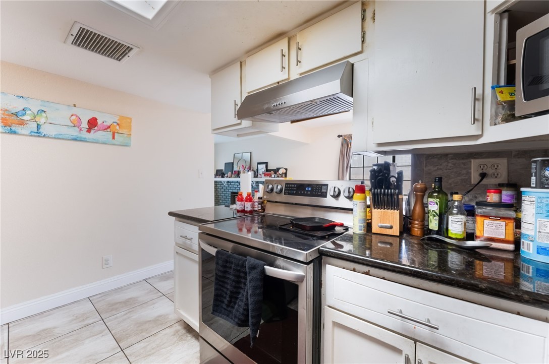 2105 El Greco Street Las Vegas NV 89102