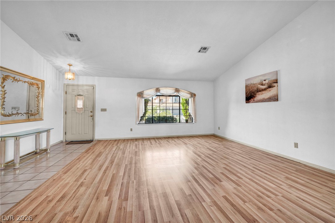7713 Leavorite Drive Las Vegas NV 89128