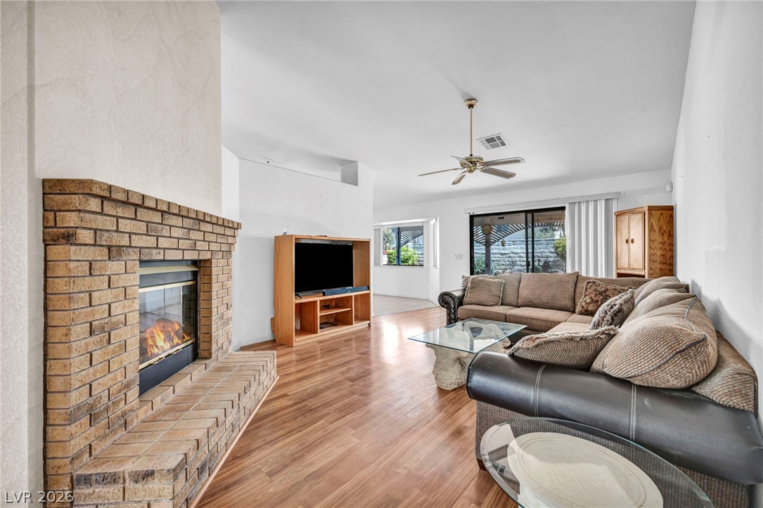 7713 Leavorite Drive Las Vegas NV 89128