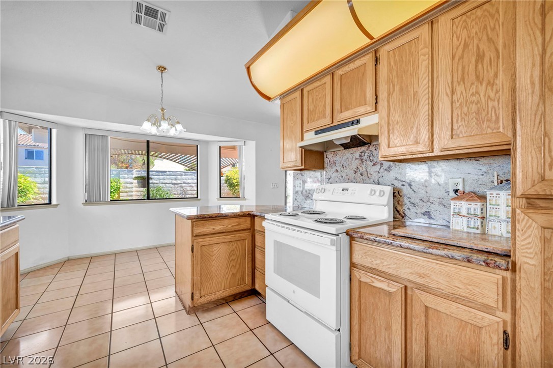 7713 Leavorite Drive Las Vegas NV 89128