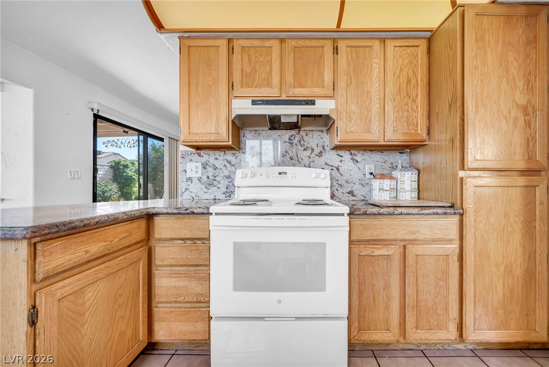 7713 Leavorite Drive Las Vegas NV 89128