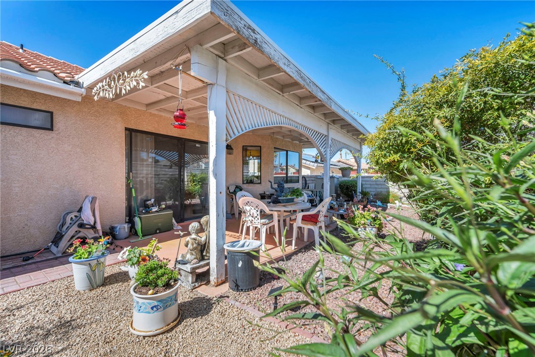 7713 Leavorite Drive Las Vegas NV 89128