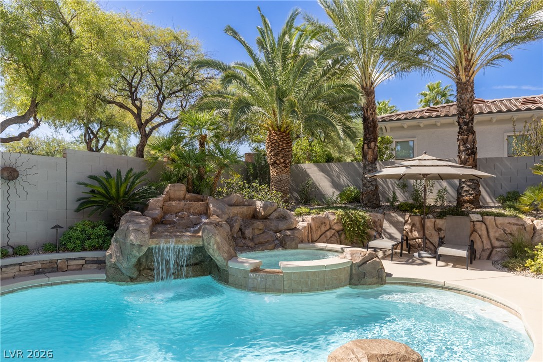 10713 Beringer Drive Las Vegas NV 89144