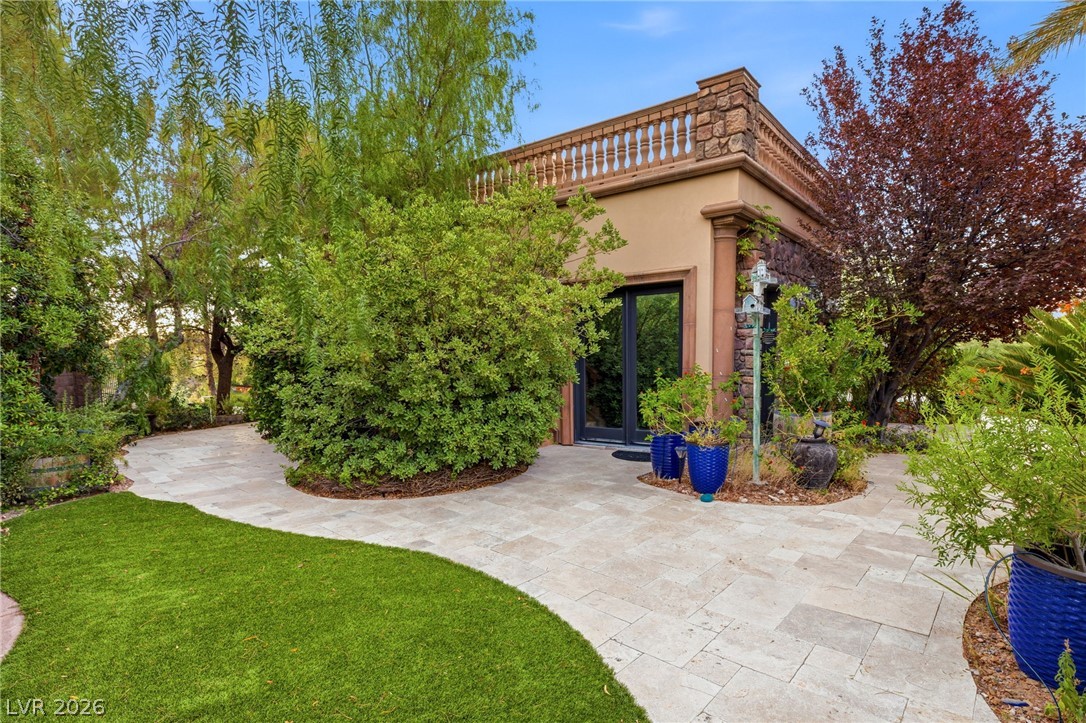 18 Olympia Hills Circle Las Vegas NV 89141