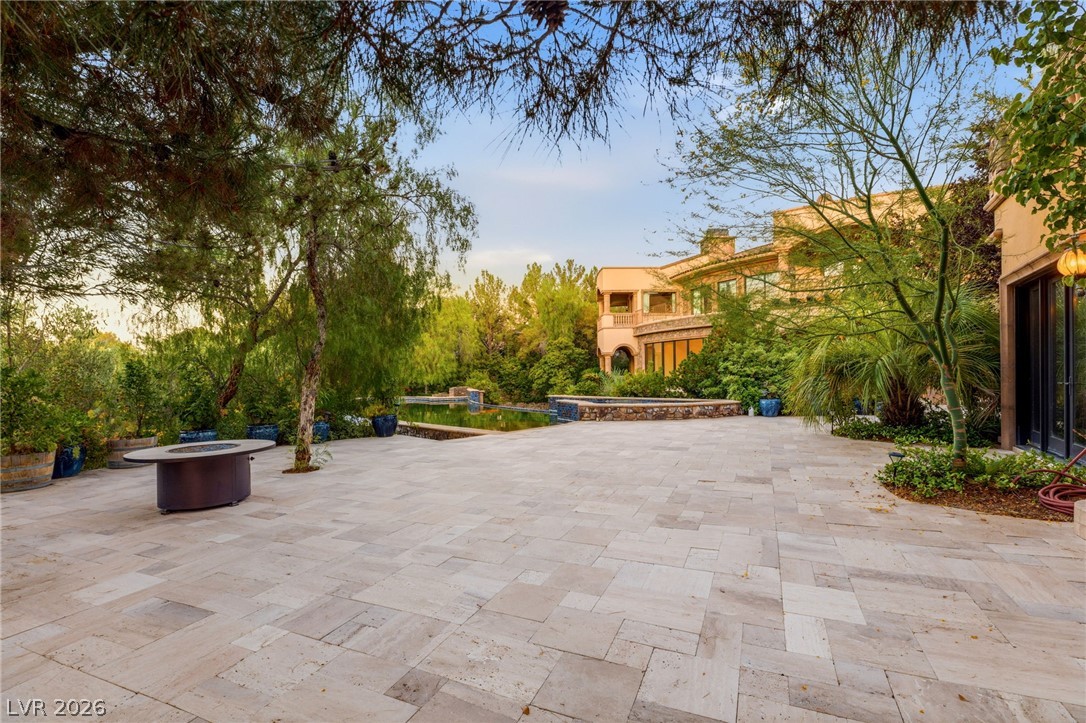 18 Olympia Hills Circle Las Vegas NV 89141