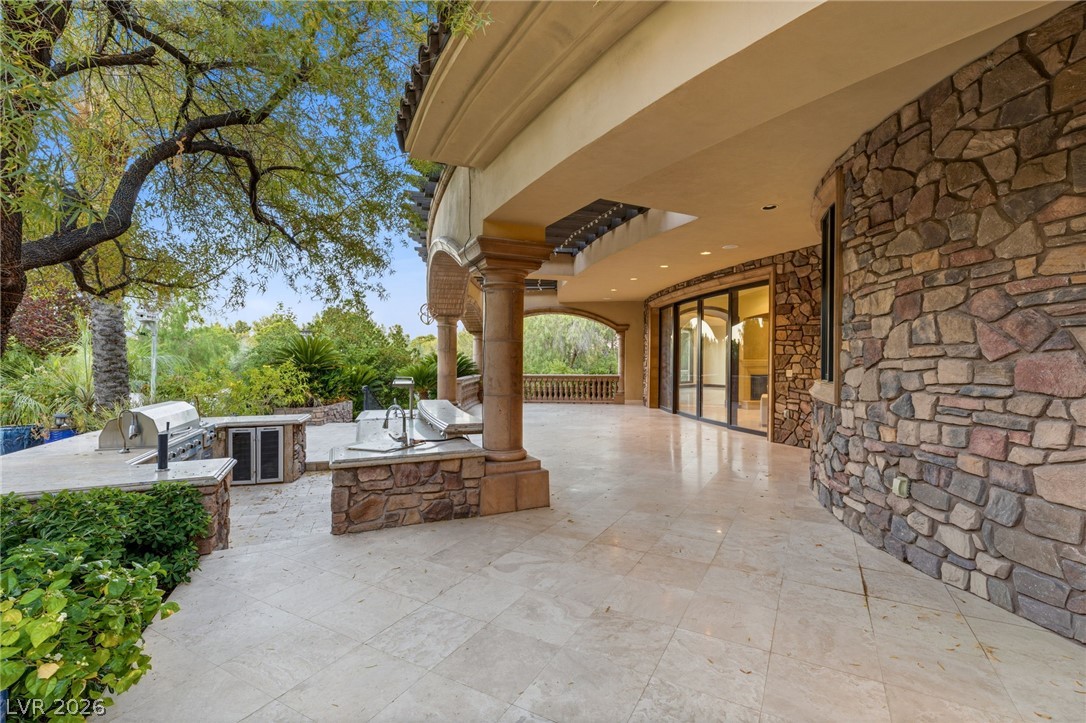 18 Olympia Hills Circle Las Vegas NV 89141