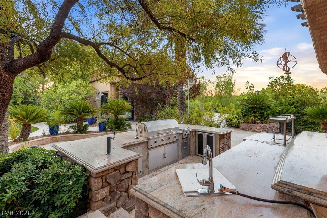 18 Olympia Hills Circle Las Vegas NV 89141