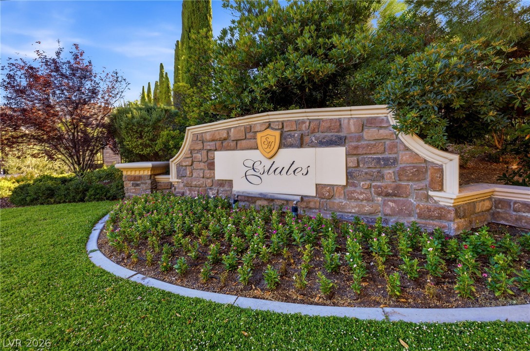 18 Olympia Hills Circle Las Vegas NV 89141