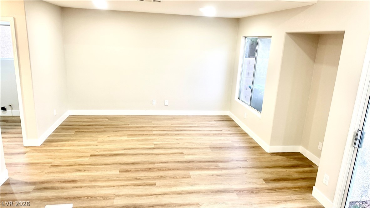 4595 Barnes Court Las Vegas NV 89147