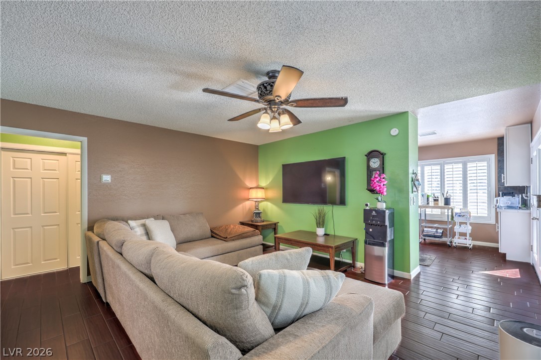 4760 Willow Crest Avenue Las Vegas NV 89147