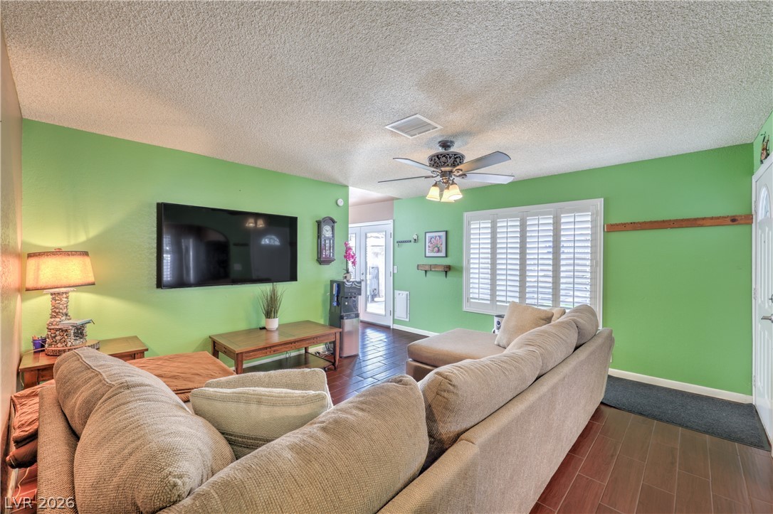 4760 Willow Crest Avenue Las Vegas NV 89147