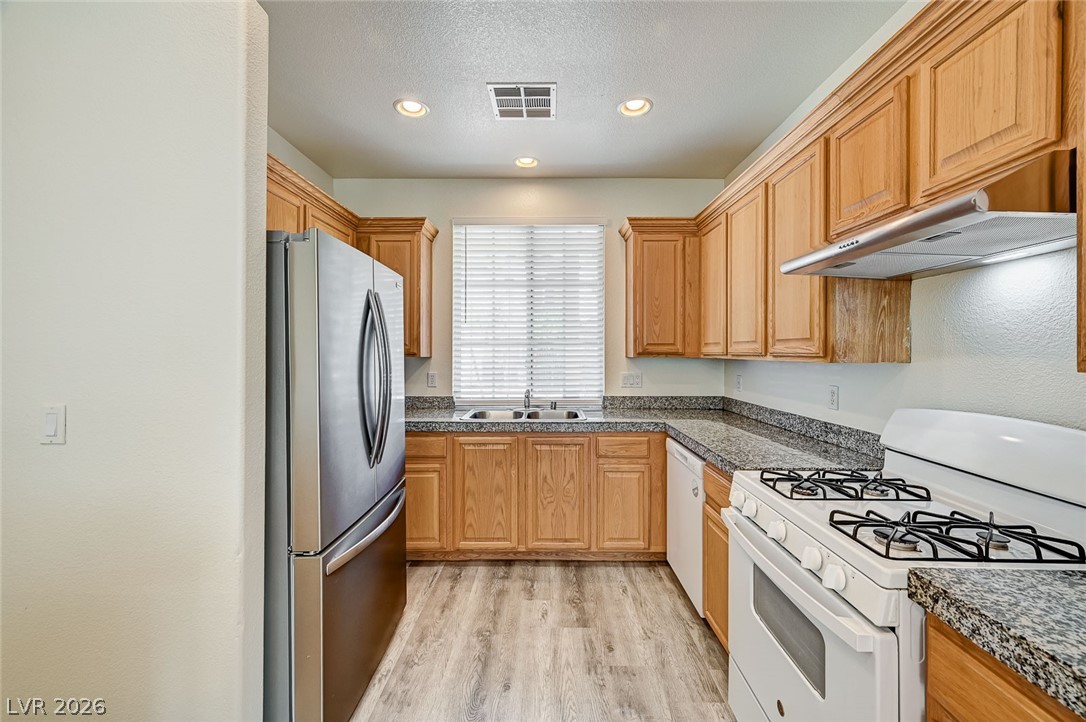 6182 Tillman Crest Avenue Las Vegas NV 89139