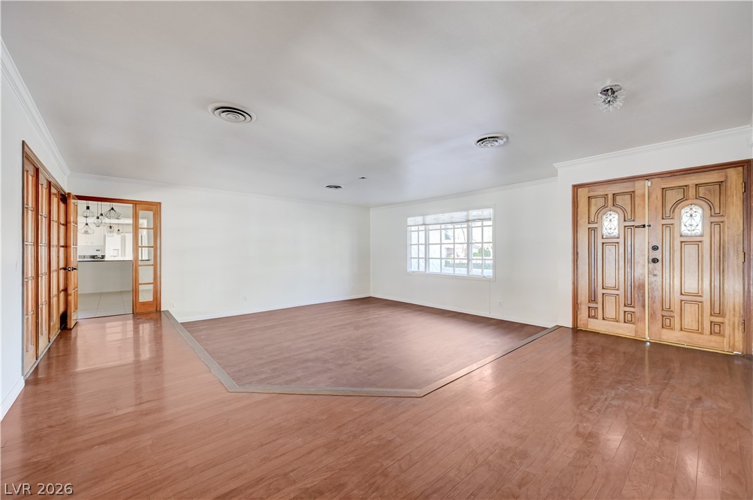 3689 North Rosecrest Circle Las Vegas NV 89121