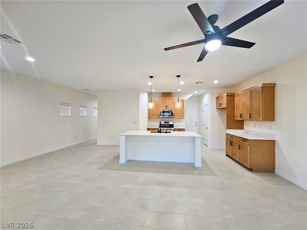 8476 Spirit Vale Avenue Las Vegas NV 89117