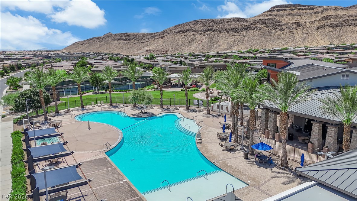 6677 Regency Stone Way Las Vegas NV 89148