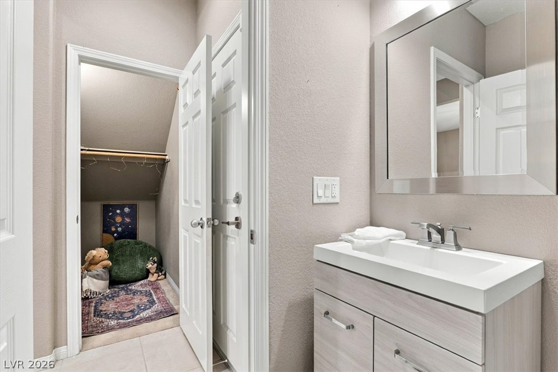 3879 Catlyn Woods Avenue Las Vegas NV 89141