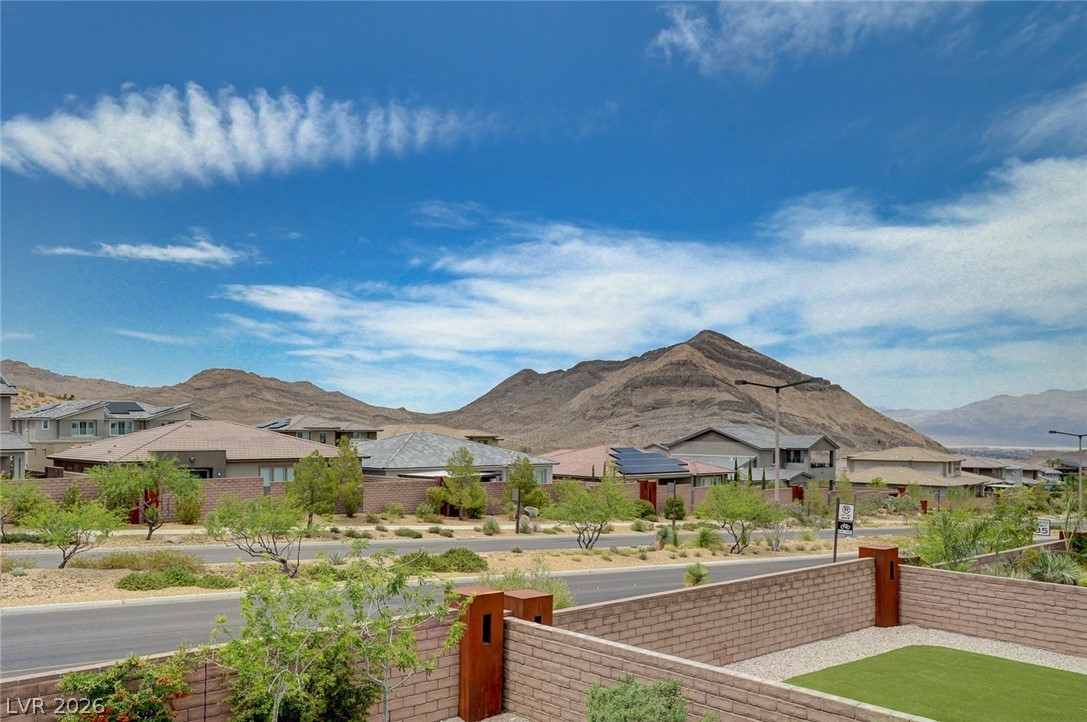 2557 Iron Crest Lane Las Vegas NV 89138