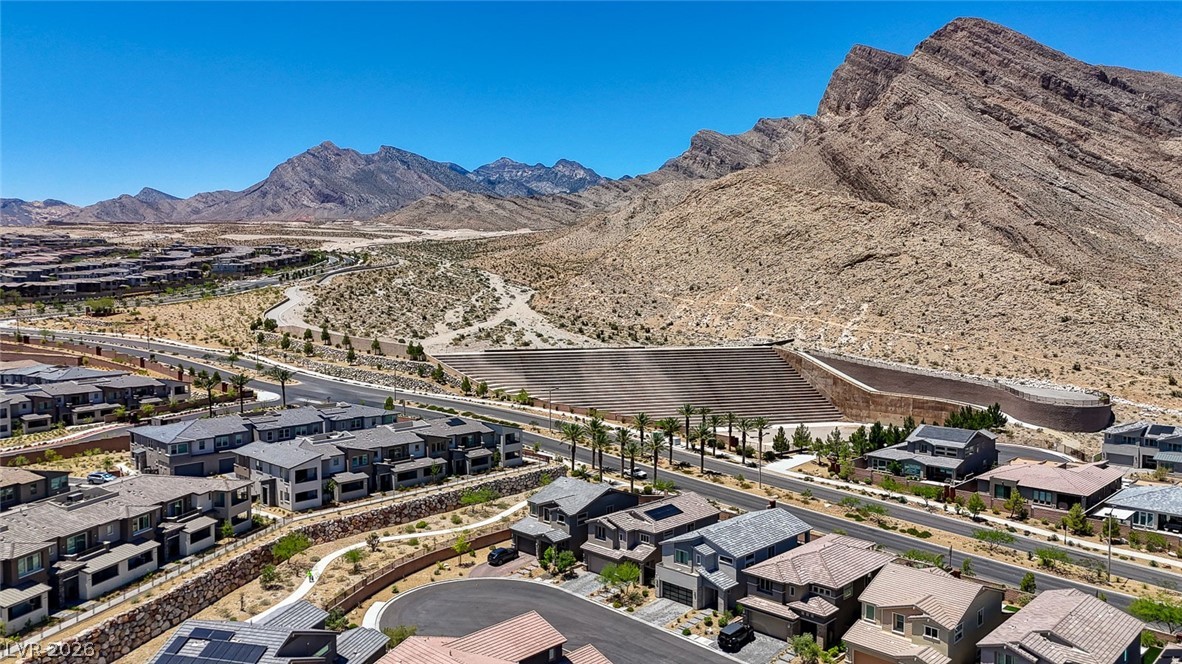 2557 Iron Crest Lane Las Vegas NV 89138