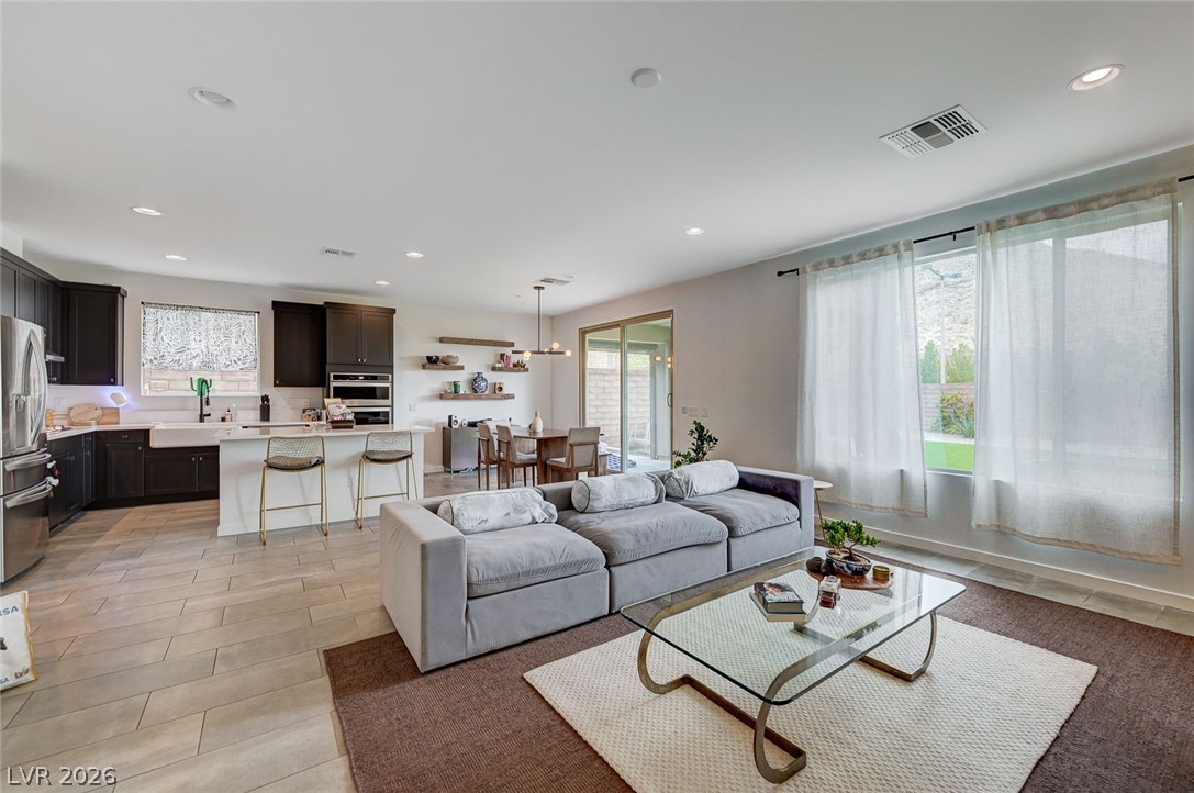 2557 Iron Crest Lane Las Vegas NV 89138