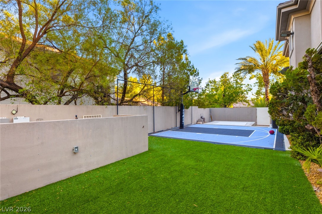 9908 Moon Valley Place Las Vegas NV 89134