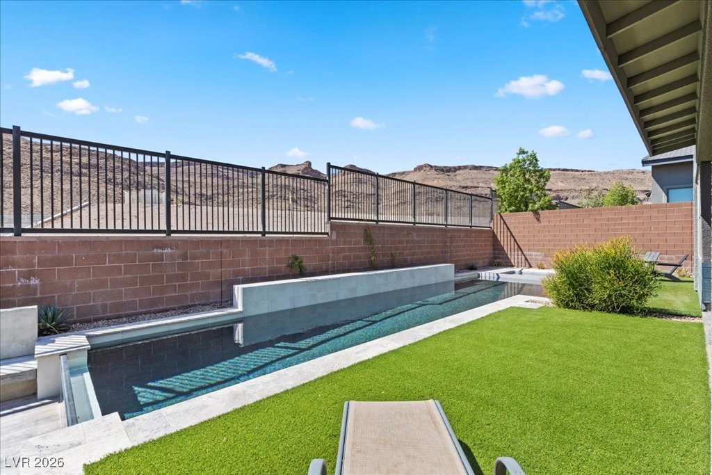 10215 Meridian Hill Avenue Las Vegas NV 89135
