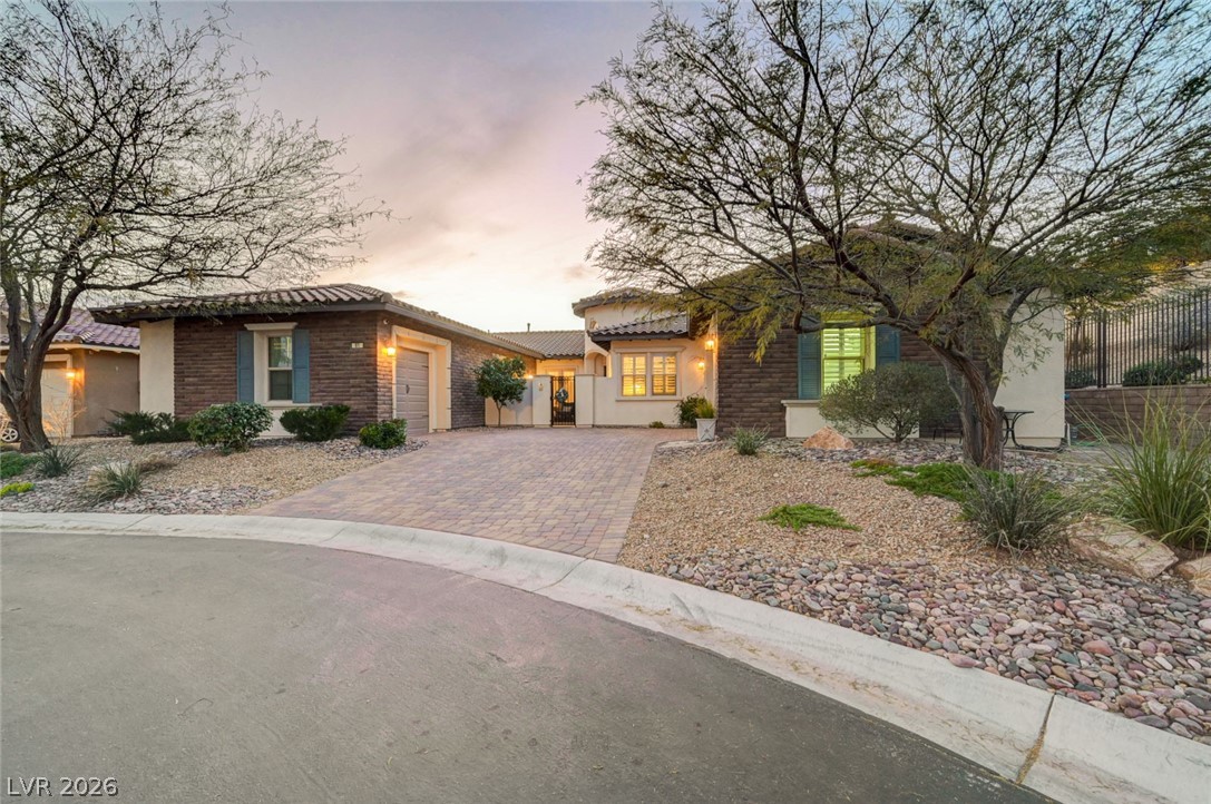 81 Navarra Canyon Court Las Vegas NV 89138