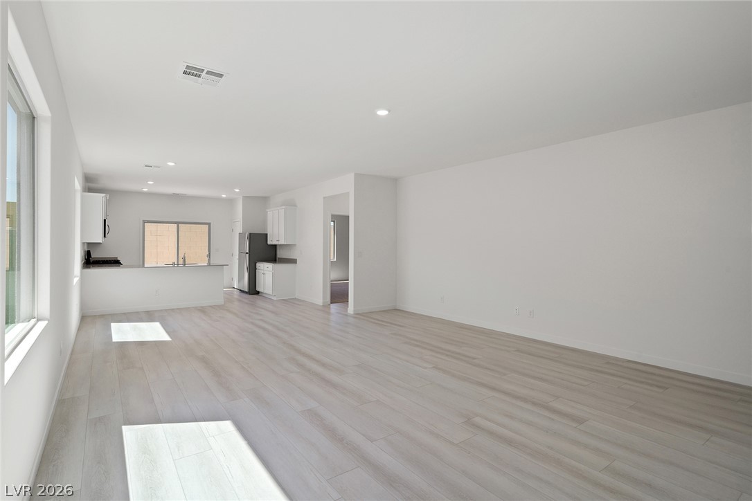 6745 Magnolia River Avenue Las Vegas NV 89156