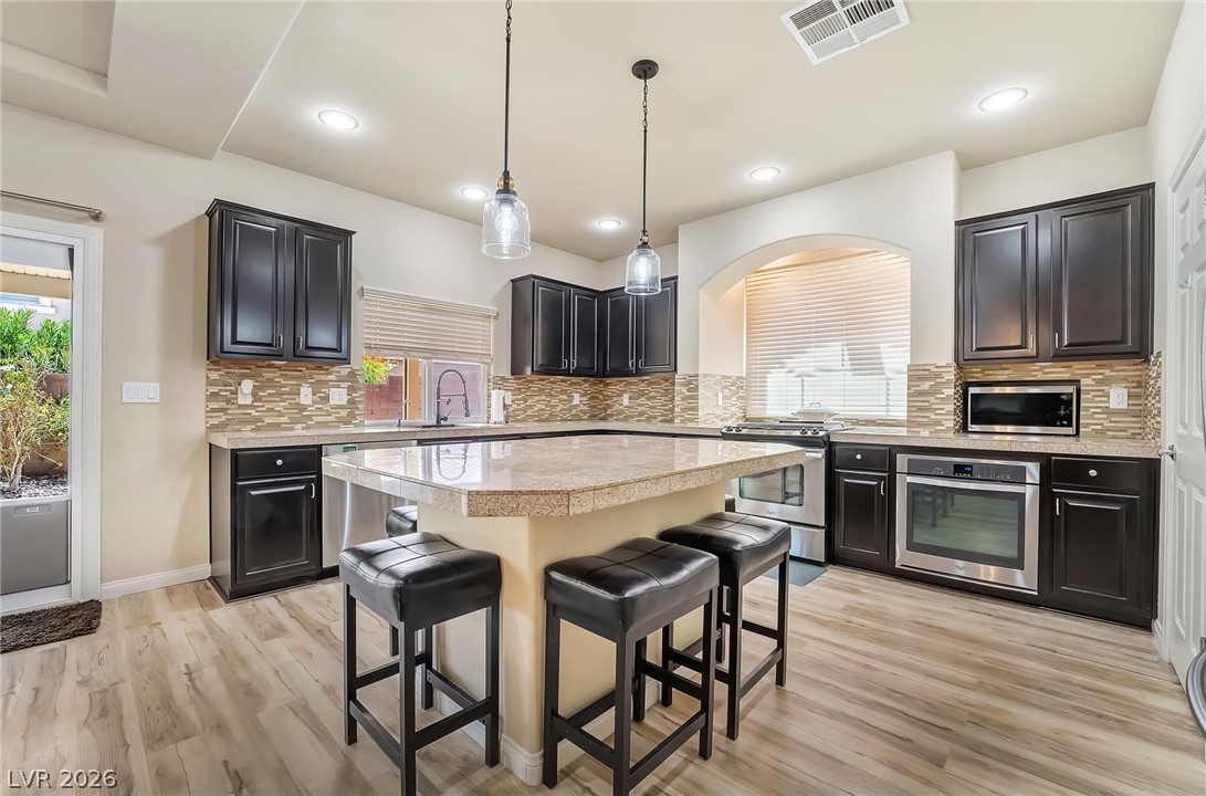 5377 Tartan Hill Avenue Las Vegas NV 89141