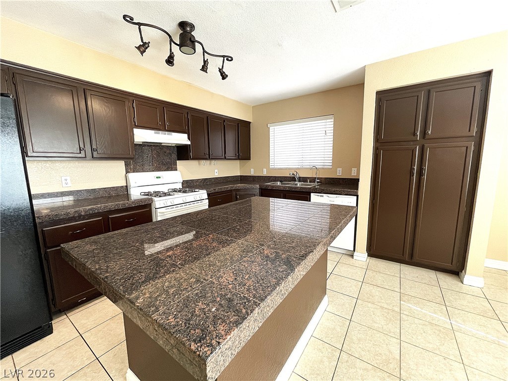 1420 Desert Hills Drive Las Vegas NV 89117