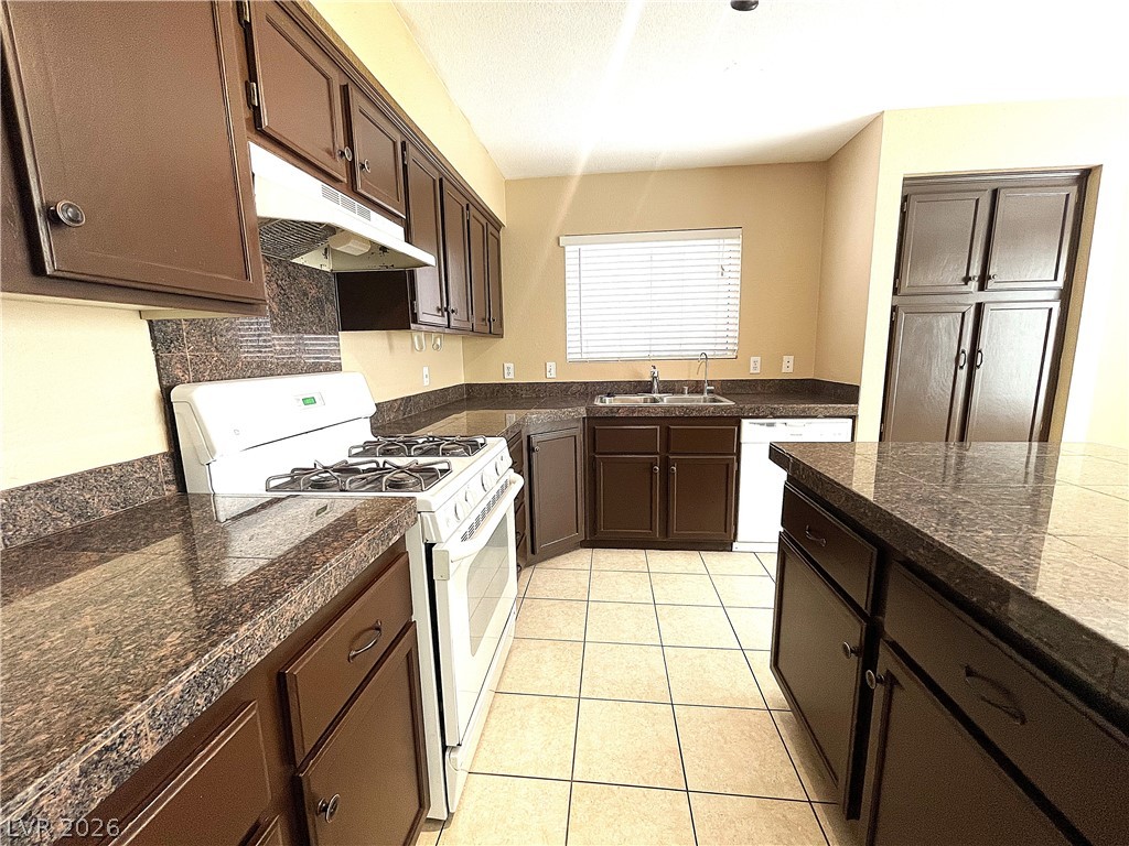 1420 Desert Hills Drive Las Vegas NV 89117