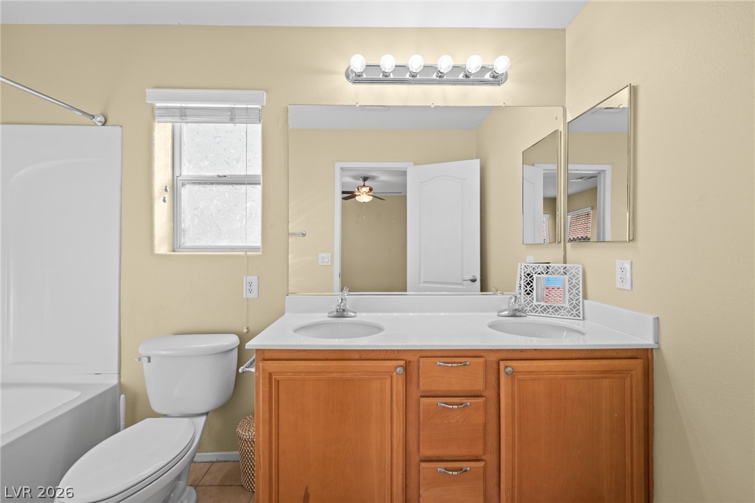 38 Summer Walk Avenue Las Vegas NV 89183