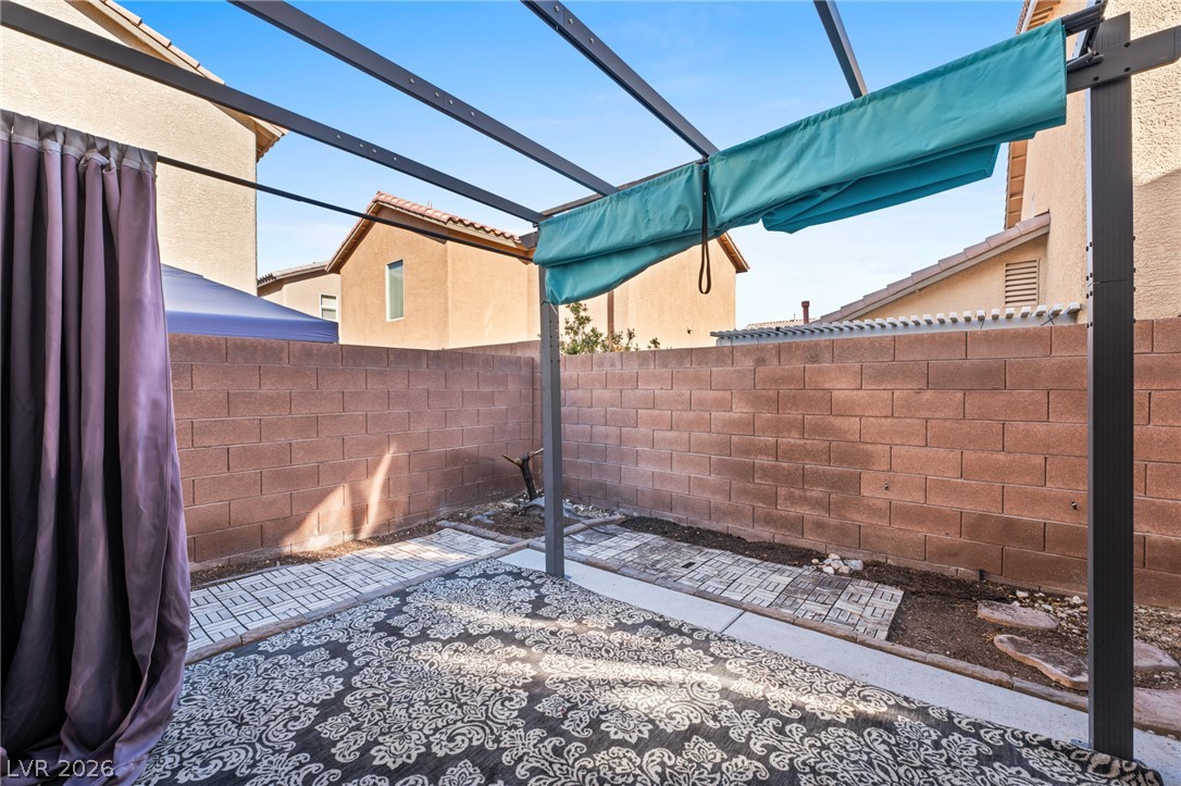 38 Summer Walk Avenue Las Vegas NV 89183