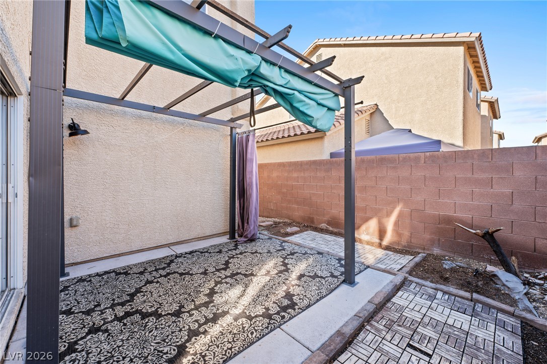 38 Summer Walk Avenue Las Vegas NV 89183