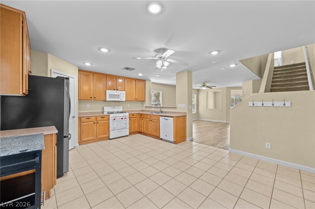 38 Summer Walk Avenue Las Vegas NV 89183