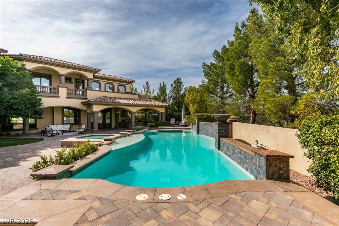 11 Quintessa Circle Las Vegas NV 89141