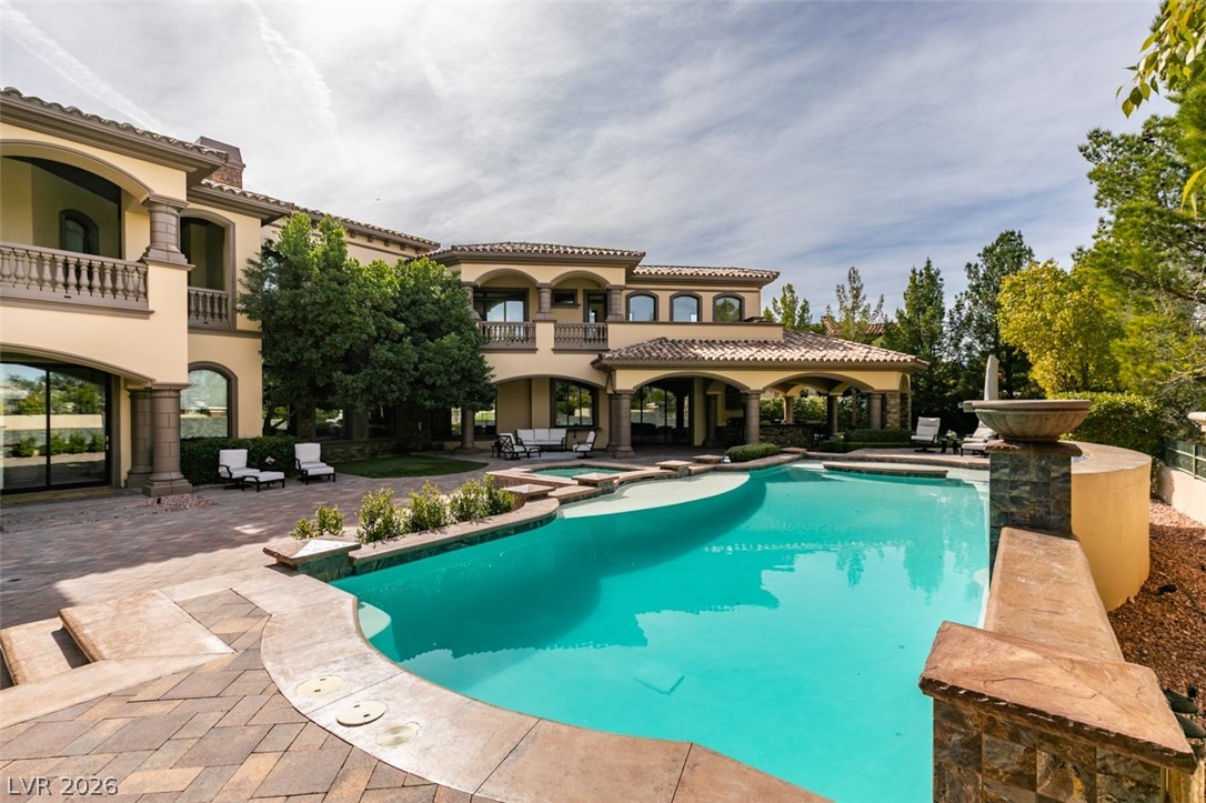 11 Quintessa Circle Las Vegas NV 89141