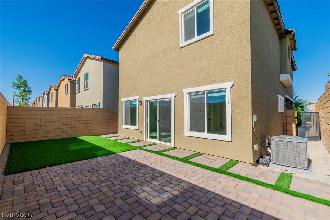 7019 Alabaster Peak Street Las Vegas NV 89166