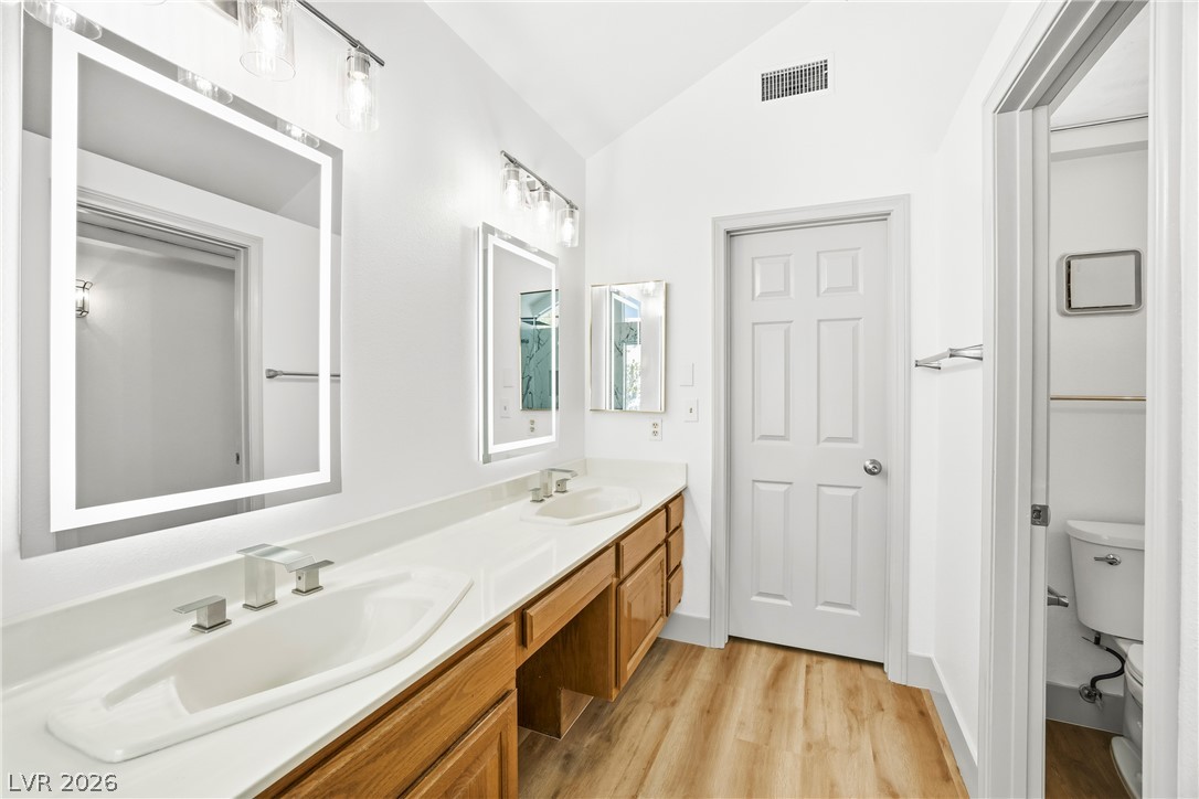 9728 Stellar View Avenue Las Vegas NV 89117