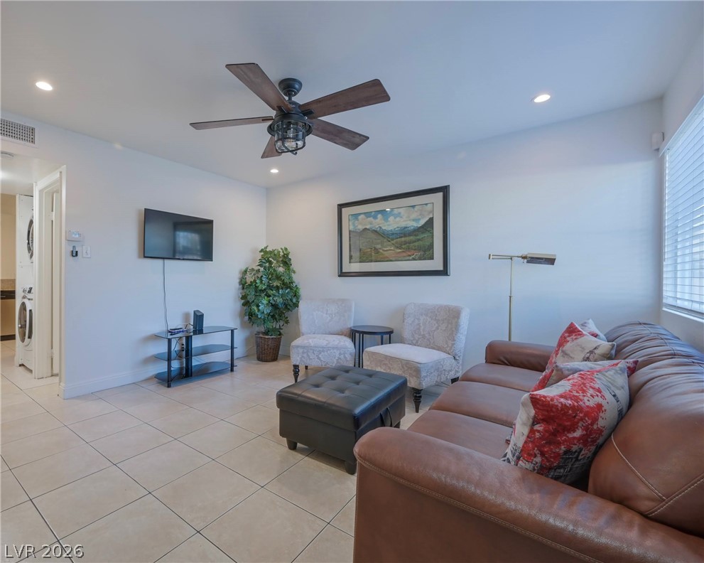 4770 Topaz Street 15 Las Vegas NV 89121