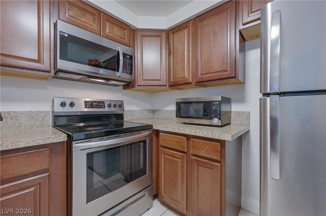 4770 Topaz Street 15 Las Vegas NV 89121