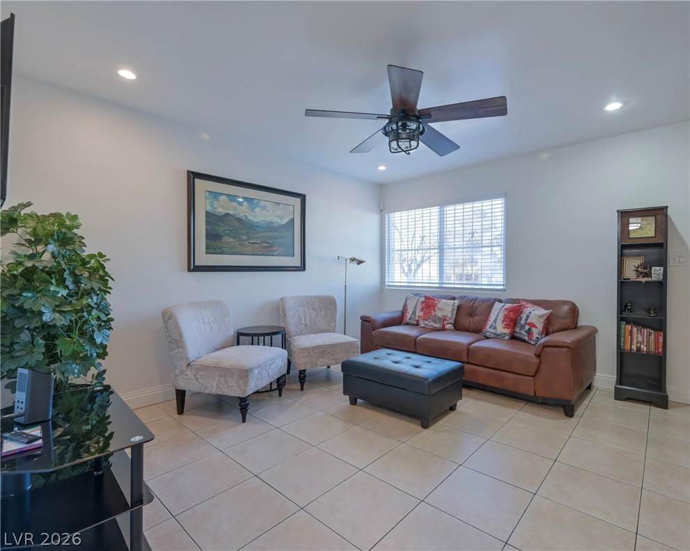 4770 Topaz Street 15 Las Vegas NV 89121